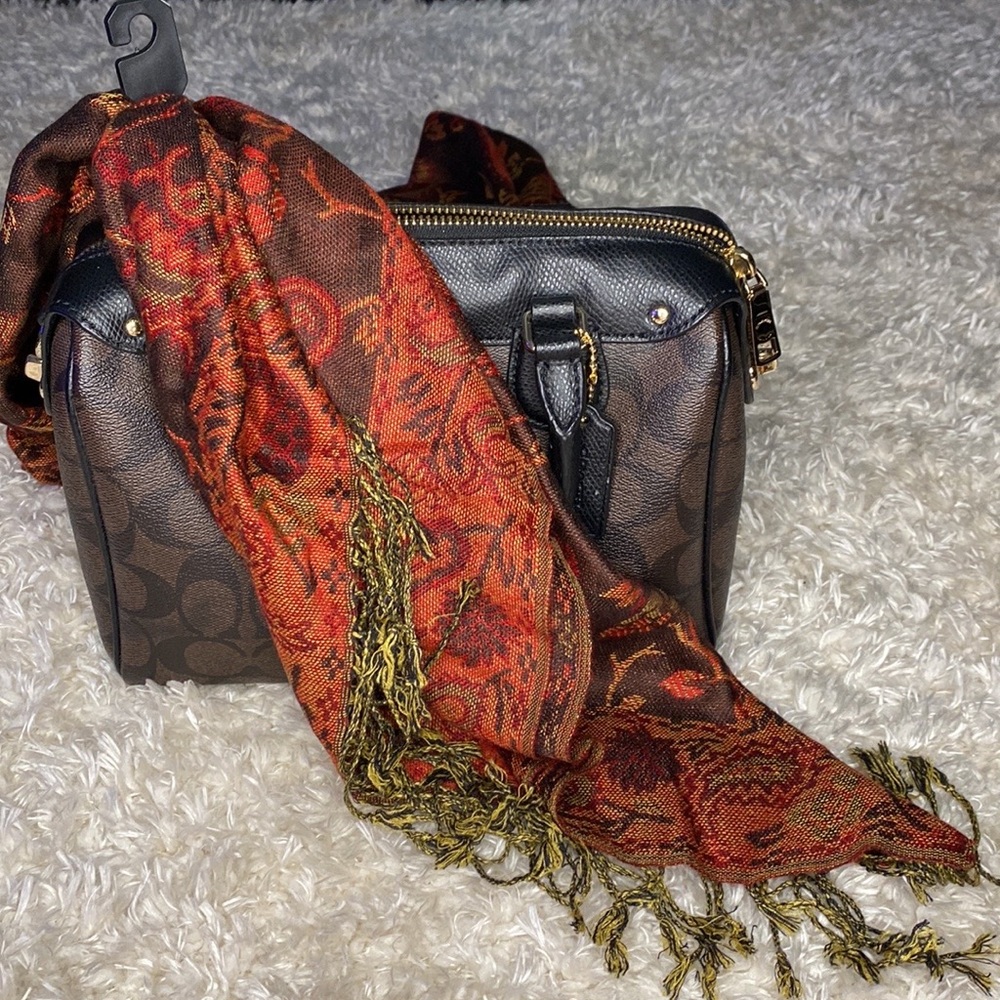 D&G Pashmina Scarf